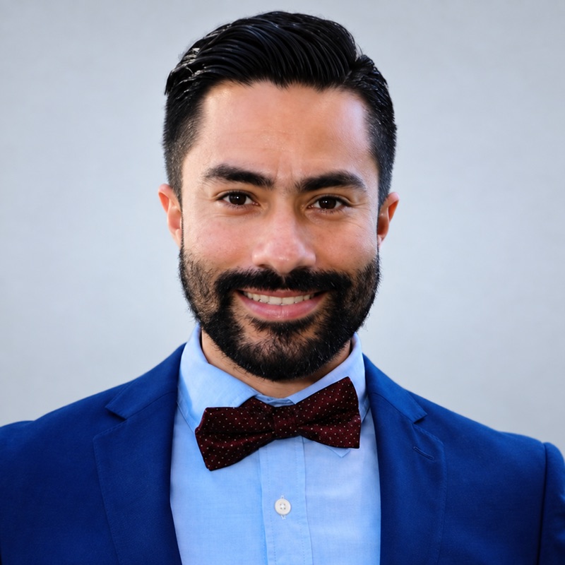 Dr. Jonathan Esquivel Campos